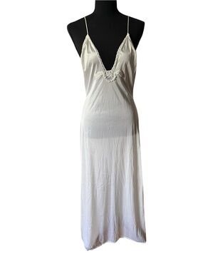 Silk-Look white Slip Dress with Delicate Lace Trim Val mode size medium vintage